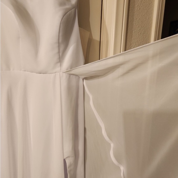 White chiffon bridal dress - Picture 2 of 6